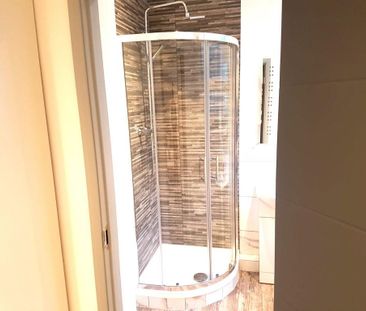 1 bedroom in a flat share to rent - Photo 5