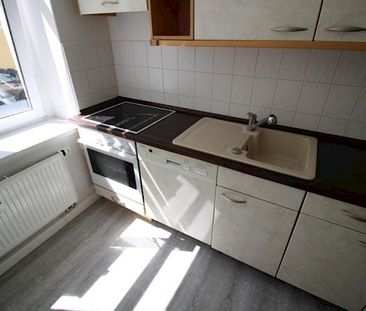 große 2 Zimmer Wohnung mit geräumigen Bad und EBK in Oelsnitz/ Vogtl. - Foto 2