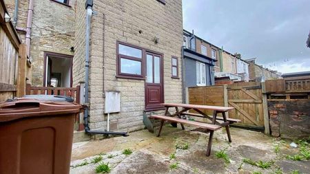 Station Road, Dove Holes, SK17 - Photo 5