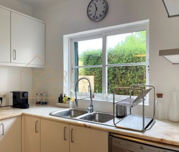 Cascais e Estoril, Lisbon - Photo 1