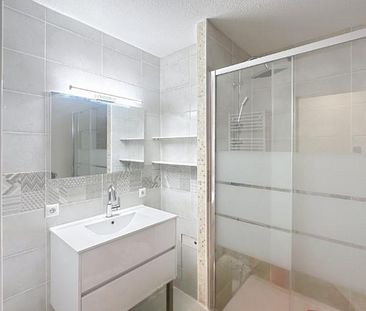 Location Appartement 1 pièce 40m² MERIGNAC 33700 - Photo 3