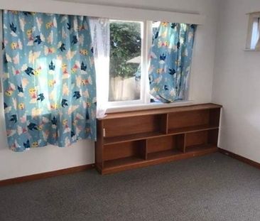 Bright 3‑Bed Room Home Near Schools and Hospital! - Photo 6