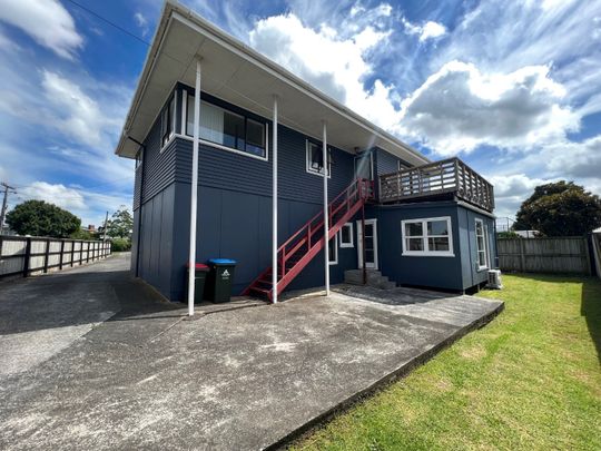 Unit 2, 304 Panama Road, Mount Wellington, Auckland - Photo 1