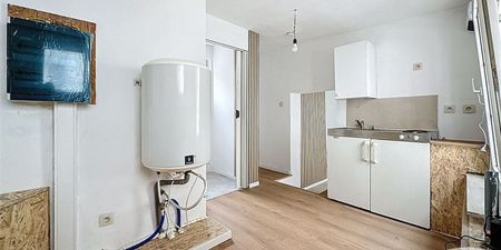 Studio met slaaphoek te huur in Flémalle-Grande voor € 805 met 1 slaapkamer - Photo 2