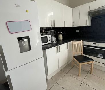 Room in a Shared House, Elford Grove, LS8 - Photo 3