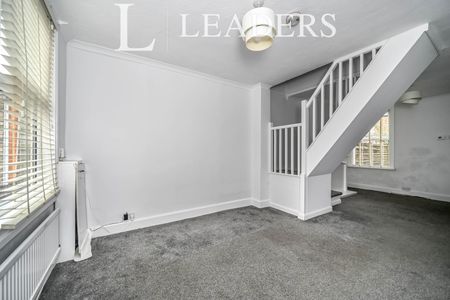 3 bedroom house to rent Garfield Street, Bedford, MK41 - Photo 2