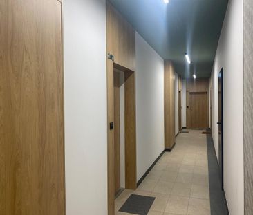 2 pokoje, 47m2, II piętro, winda, duży balkon, parking, os. Tarasy ... - Фото 3