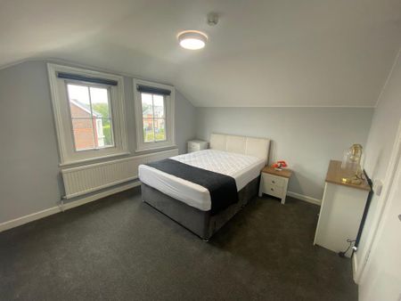 1 bedroom flat to rent - Photo 4