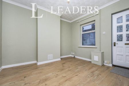 2 bedroom terraced house to rent - Photo 4
