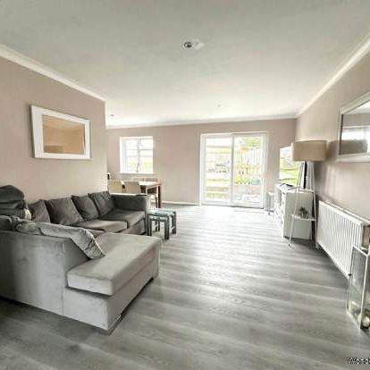 4 bedroom property to rent in St Neots - Photo 1