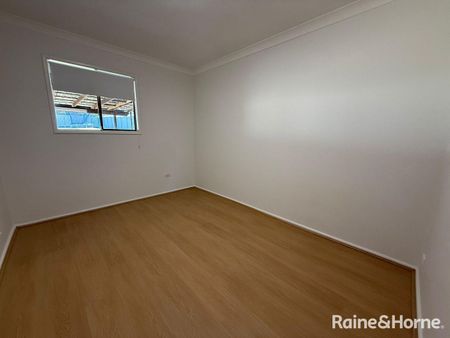 Prime Location + LAWN MOWING INCLUDED! - Photo 5