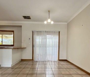 Modern Ease, Everyday Comfort - Photo 1