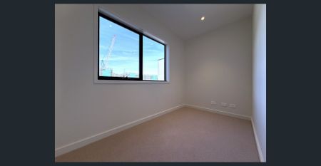 Band New Luxurious 4+Study House Close to Metro - Photo 4