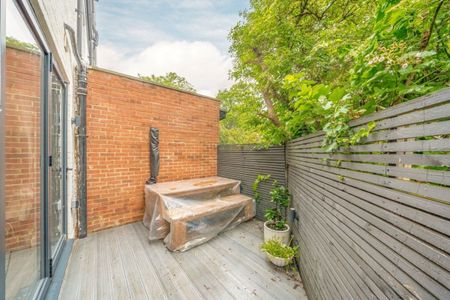 Lyveden Road, SW17, London - Photo 4