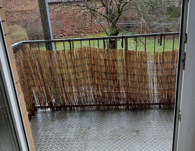 Helle, ruhige Zweizimmerwohnung mit Einbauküche - Foto 1