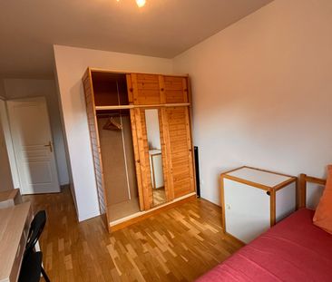 Location Appartement 4 pièces 90m² TASSIN LA DEMI LUNE 69160 - Photo 3