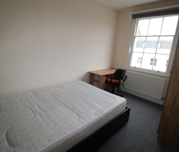 7 Bed Student Accommodation - Photo 1