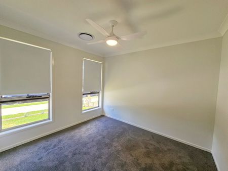 BRAND NEW PREMIUM DUPLEX - Photo 4