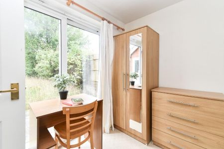 4 bedroom detached house to rent - Photo 5