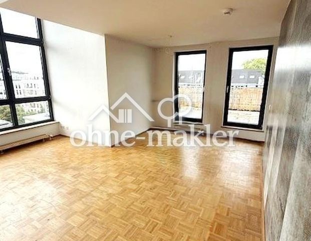 Exklusive Penthouse-Wohnung mit großer Terrasse & hochwertiger neuer Einbauküche - Foto 1