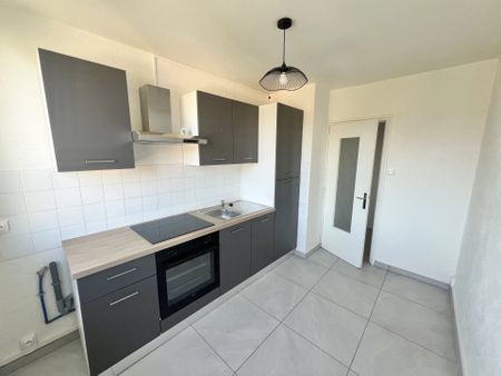 Location Appartement 1 pièce 27m² VALENCE 26000 - Photo 2