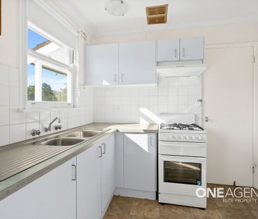 COMFORT AND CONVENIENCE IN THE HEART OF NOWRA - Photo 1