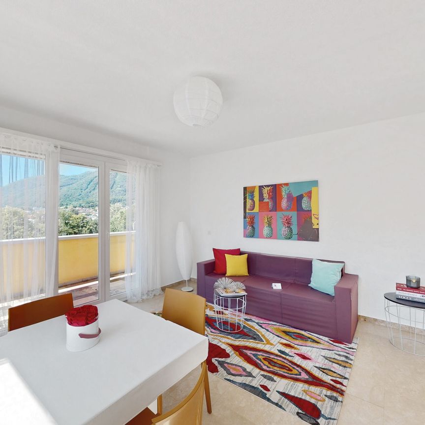 Affittiamo 3.5 locali, all'ultimo piano con vista - Photo 1