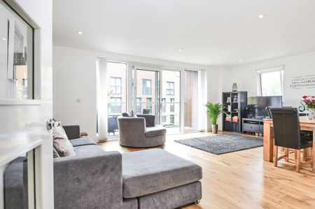 Dowding Drive, London, SE9 - Photo 3