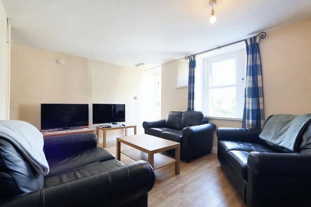 5 bedroom terraced house to rent - Photo 1