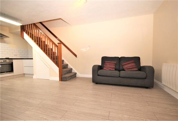 Nicholson Mews, Nicholson Walk, Egham, Surrey, TW20 9NU - Photo 1