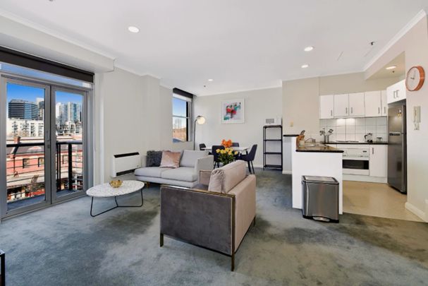 Snug 1-bedroom apartment near Flagstaff Gardens - Photo 1