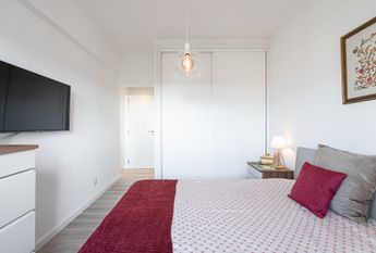 APARTAMENTO T3 MOBILADO EM CARNAXIDE