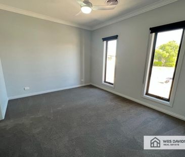 New home located close to the CBD - Photo 5