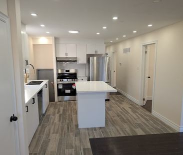 For Lease - 78 PORTSDOWN Road, Toronto, Ontario - Photo 5