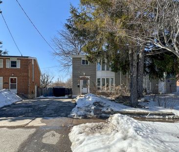 For Lease - 5 Billington Crescent, Toronto, Ontario - Photo 4