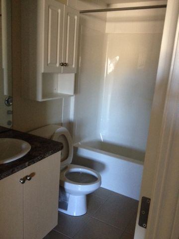Axxess – 2 Bedroom 2 Bathroom Condo Near Sylvan Lake - Photo 4