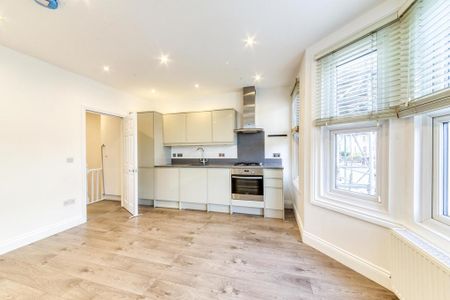 2 bedroom flat to rent - Photo 3