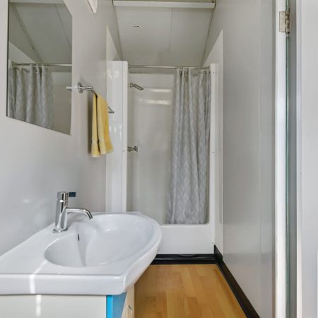 Furnished Studio - Photo 3