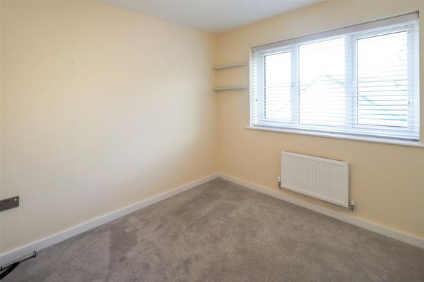 4 bedroom detached house to rent - Photo 1