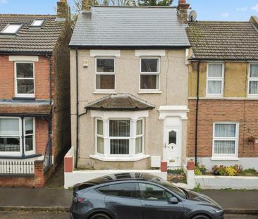 3 bedroom end of terrace house to rent - Photo 4