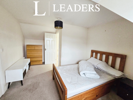 1 bedroom detached house to rent - Photo 3