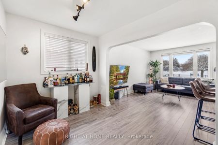 Detached Home For Lease | E8332698 - Photo 4