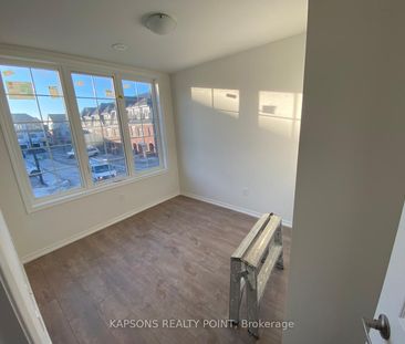 For Lease - 251 Danzatore Path Unit# 23, Oshawa, Ontario - Photo 4