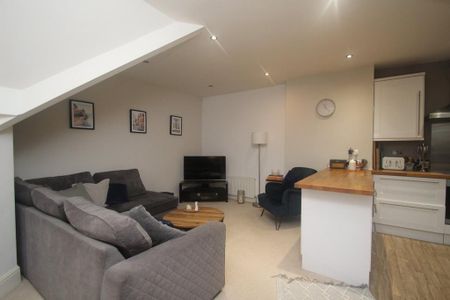 2 bedroom flat to rent - Photo 4