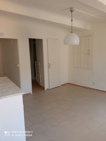 Location Appartement 2 pièces 47m² - Photo 2