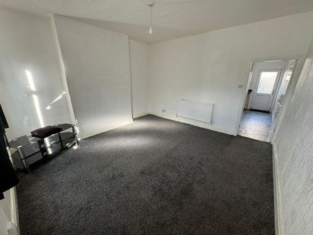 3 Bedroom Terraced For Let - Photo 5