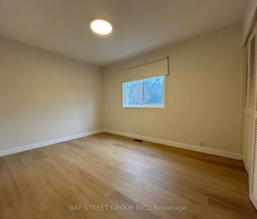 Detached Home For Lease | C8018012 - Photo 6