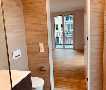 Helle 1.5-Zimmer-Wohnung mit Charme im Herzen von Küsnacht - 3. OG - Photo 1