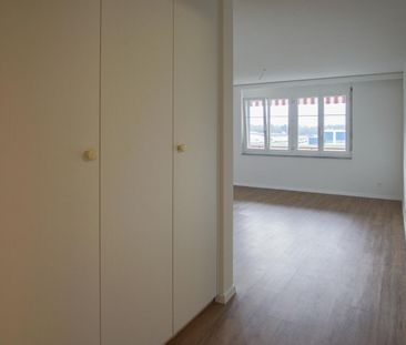 grosszügige 5.5-Zi. Wohnung mit attraktiver Raumeinteilung - Photo 2