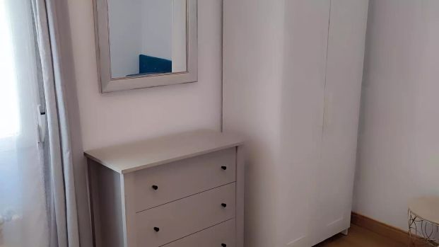 Rooms for rent in 5-bedroom apartment in Villa De Vallecas - Photo 1